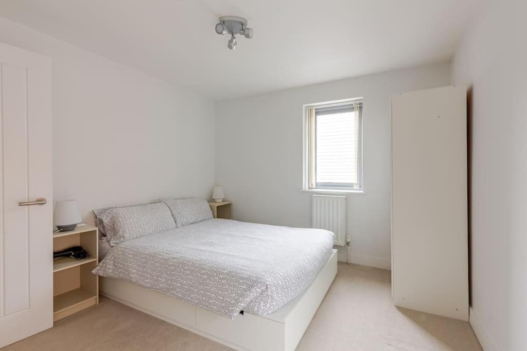 Modern City Centre House With Free Parking 캔터베리 외부 사진