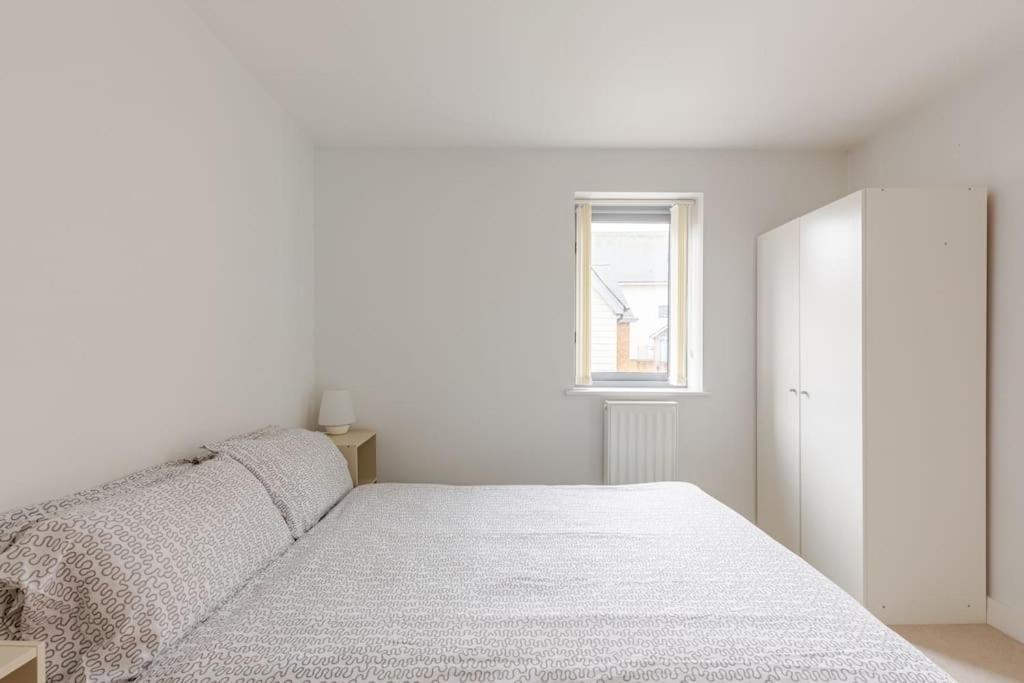 Modern City Centre House With Free Parking 캔터베리 외부 사진